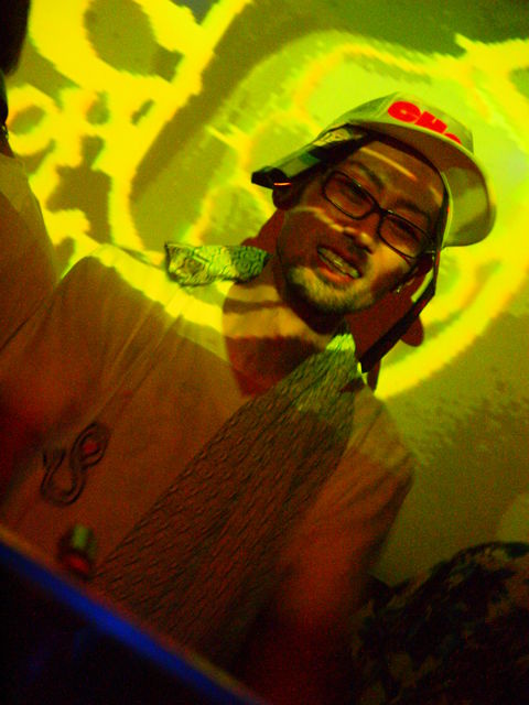 f0203260_13689.jpg