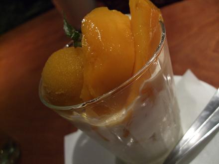 f0149057_15351411.jpg