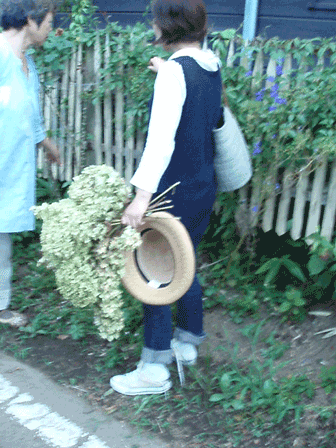 c0129702_0102122.gif