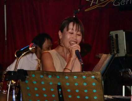 f0001054_15533867.jpg