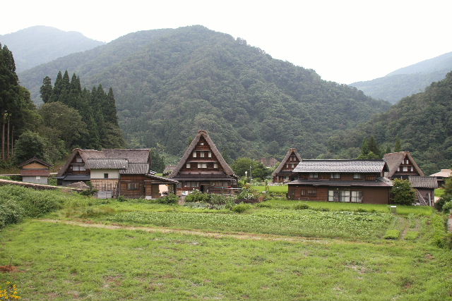 e0064133_0493468.jpg