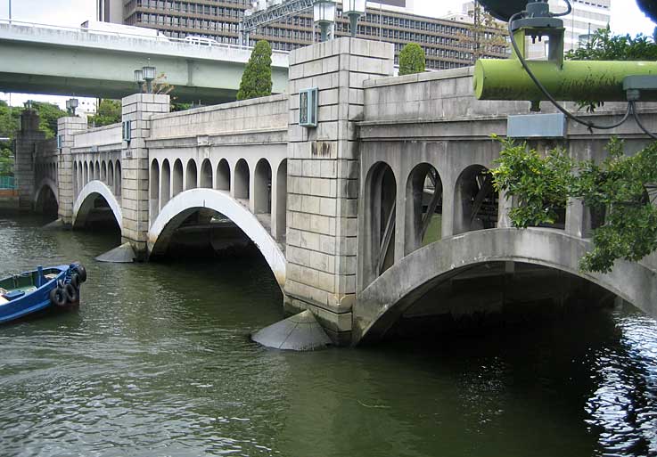 b0057679_8471556.jpg