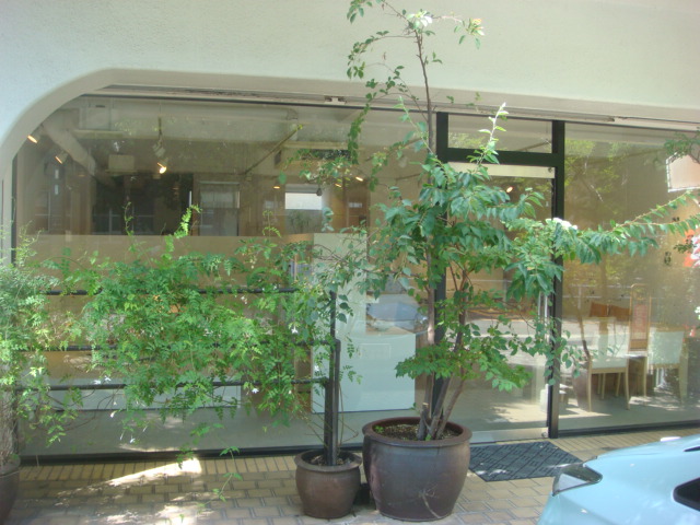b0097645_1213439.jpg