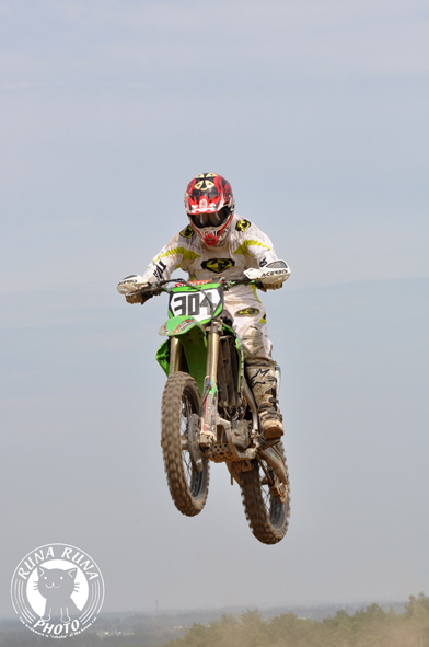 f0210380_8584661.jpg