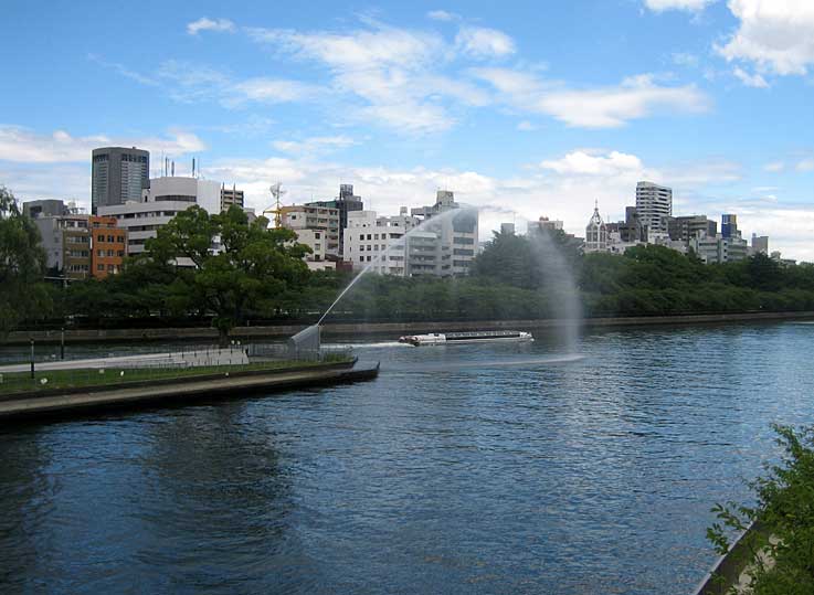 b0057679_8363679.jpg