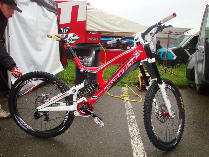 e0015108_8375568.jpg