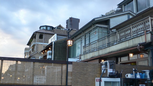 b0042882_1041872.jpg