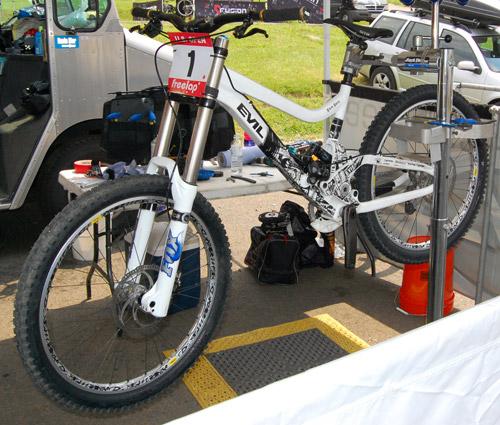 e0015108_8404327.jpg