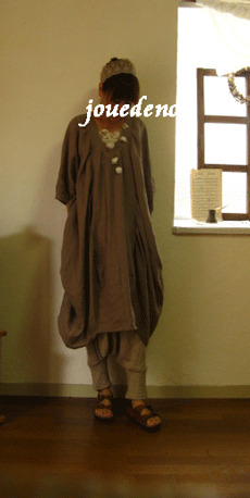c0128402_10511878.gif
