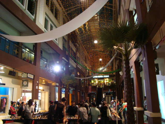 f0232060_0435340.jpg