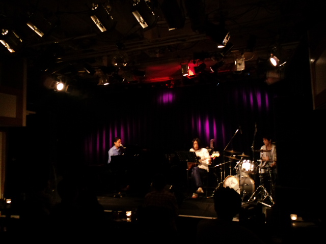 a0088007_0551457.jpg