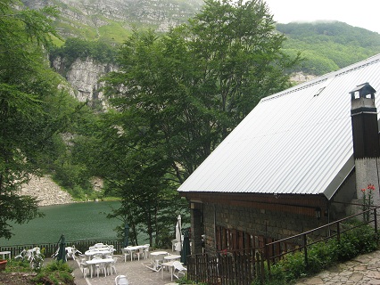 f0234936_0331372.jpg