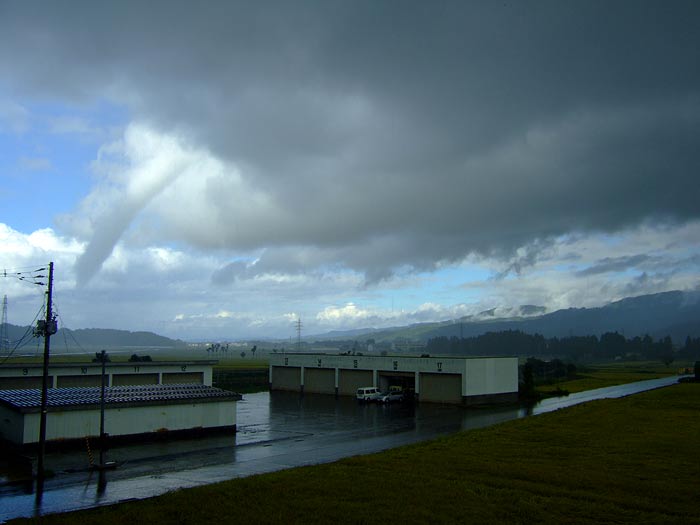 e0006242_15102921.jpg