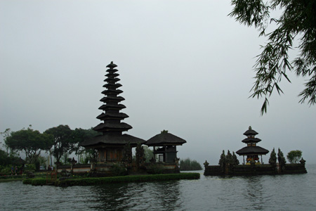 e0028811_22385655.jpg