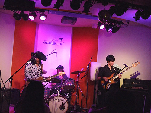 f0036678_0354922.jpg