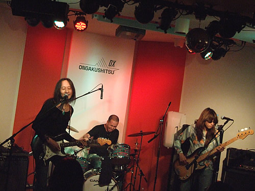 f0036678_0385364.jpg