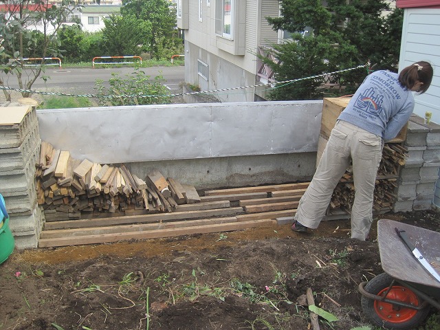 f0202703_22343872.jpg
