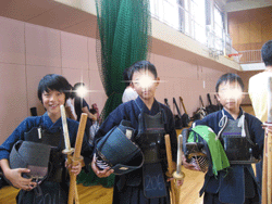 f0082772_22592937.gif
