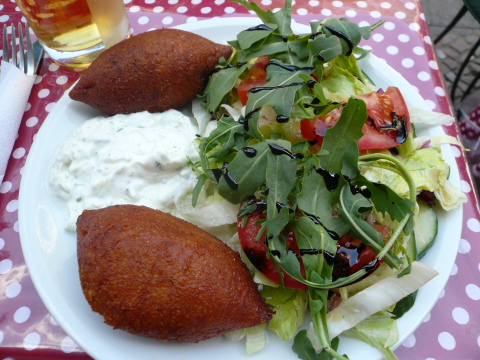 f0200015_1103915.jpg