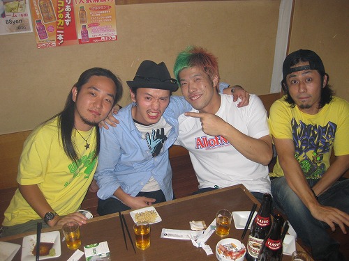 d0082970_0465100.jpg