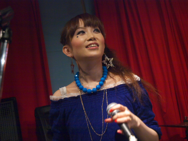 f0024992_10203750.jpg