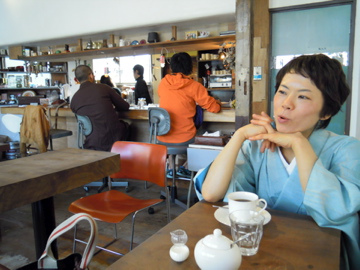 f0229926_2235335.jpg