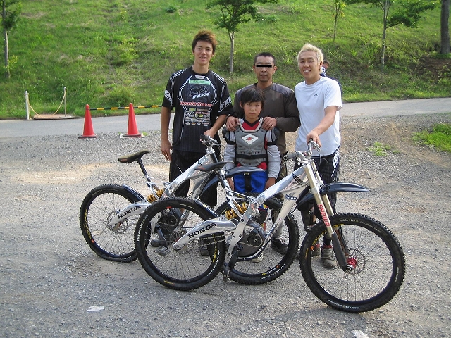 e0015108_903161.jpg