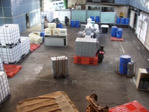 a0044046_0371185.jpg