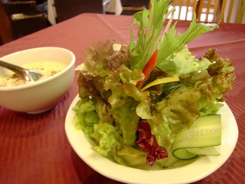 f0211892_015278.jpg
