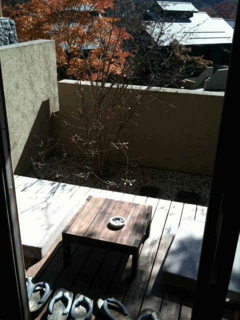 e0187341_19105341.gif