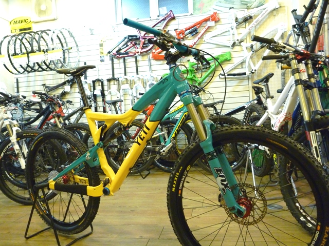 e0015108_8201374.jpg
