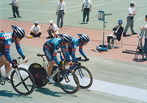 a0157160_1263084.jpg