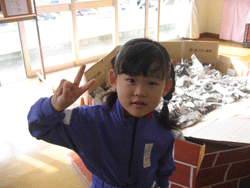 f0082772_22485173.gif