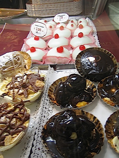 e0211204_225882.jpg