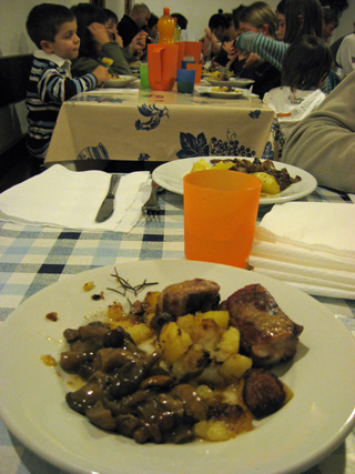 f0234936_0483160.jpg