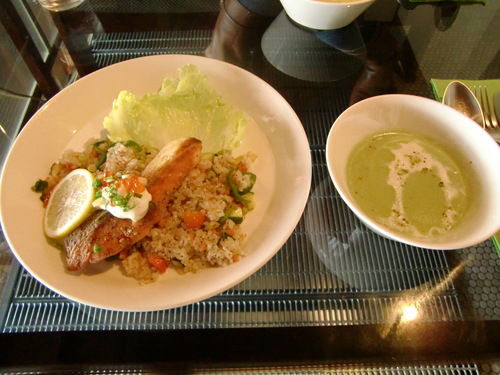 f0211892_09283.jpg