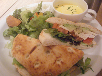 a0128290_23404328.jpg