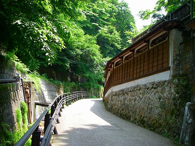 f0121115_2271617.jpg