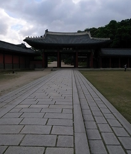 e0043700_2293714.jpg