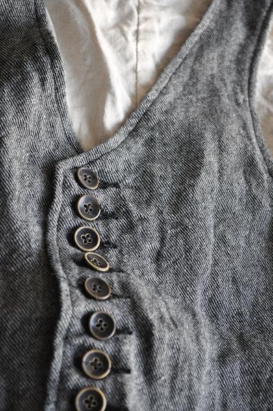 KAPITAL Linen Serge Tail Vest : un.regard.moderne