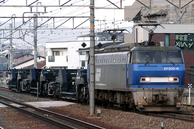 f0014380_6573870.jpg