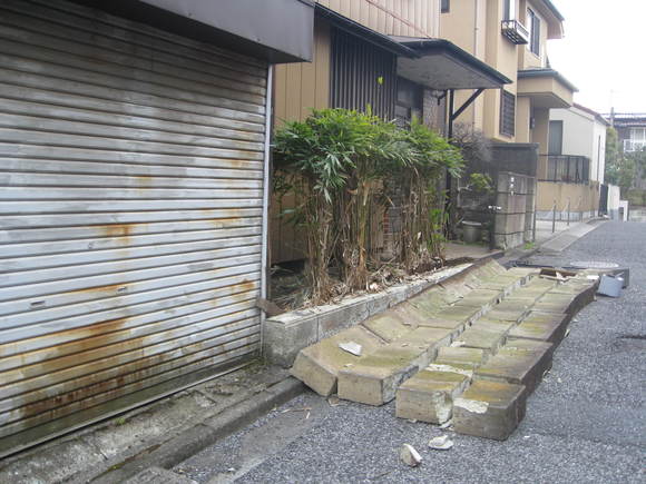 e0211513_2391544.jpg