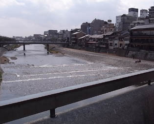 b0051666_0285138.jpg