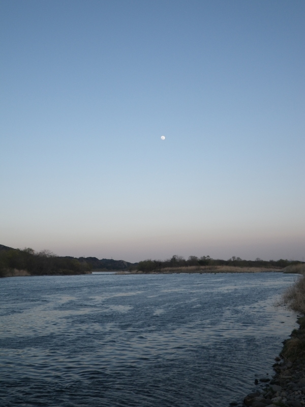 e0212759_2342078.jpg