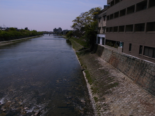 e0222883_2221953.jpg