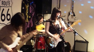e0179432_1374081.jpg