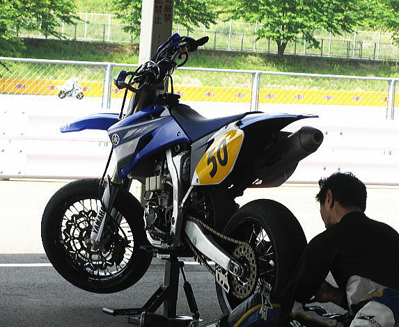 f0178858_1210119.jpg