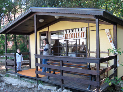 f0234936_5494643.jpg