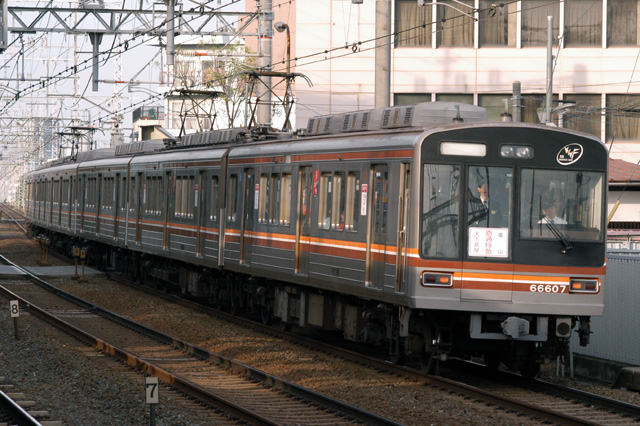 f0014380_2203630.jpg