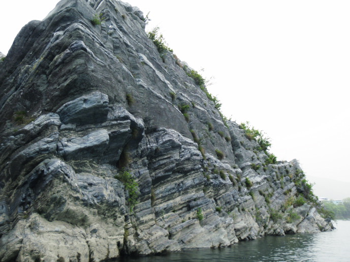 f0219195_0381213.jpg